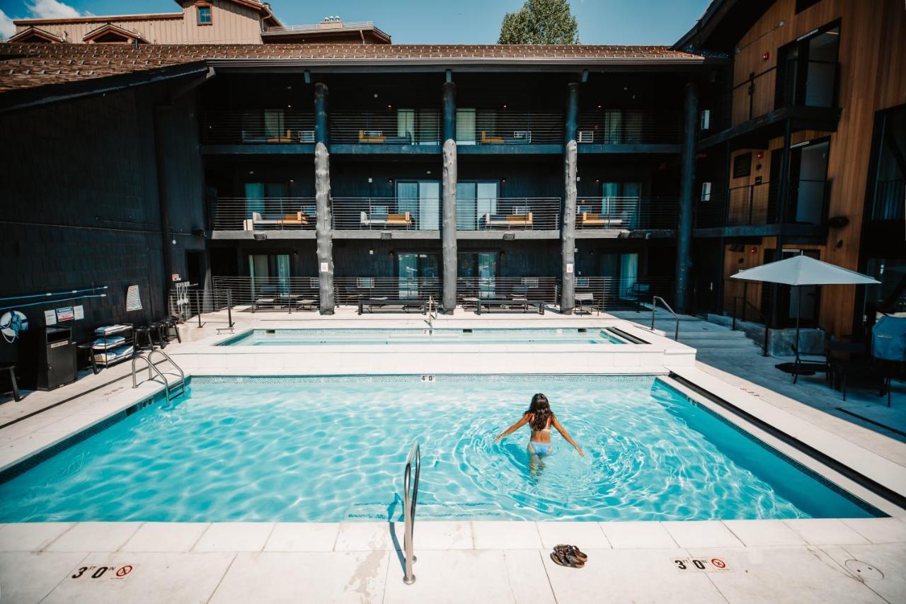 Gravity Haus Jackson Hole Hotel Teton Village Exterior photo